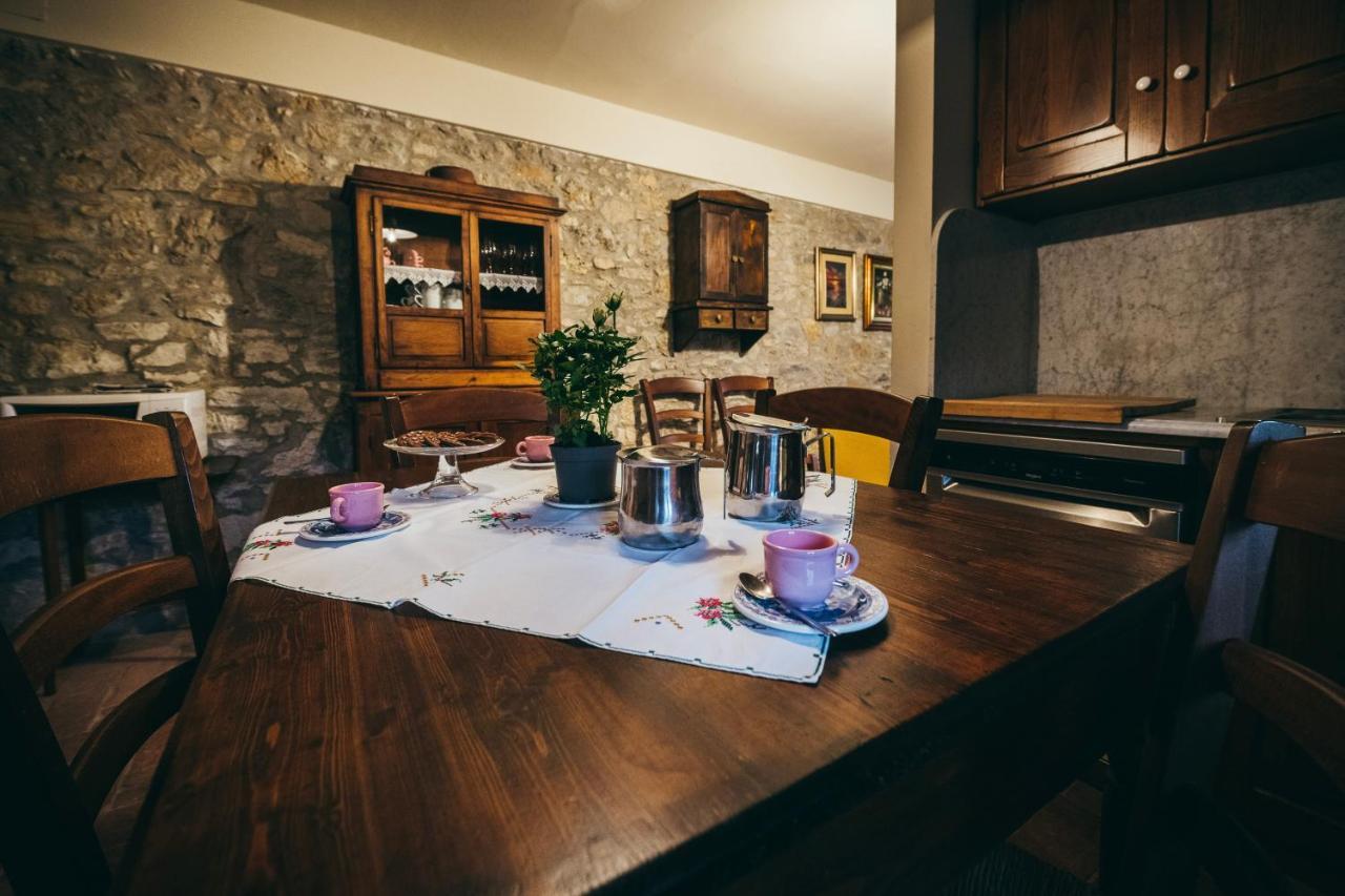 Casa Vacanza La Pozza Molazzana Bagian luar foto